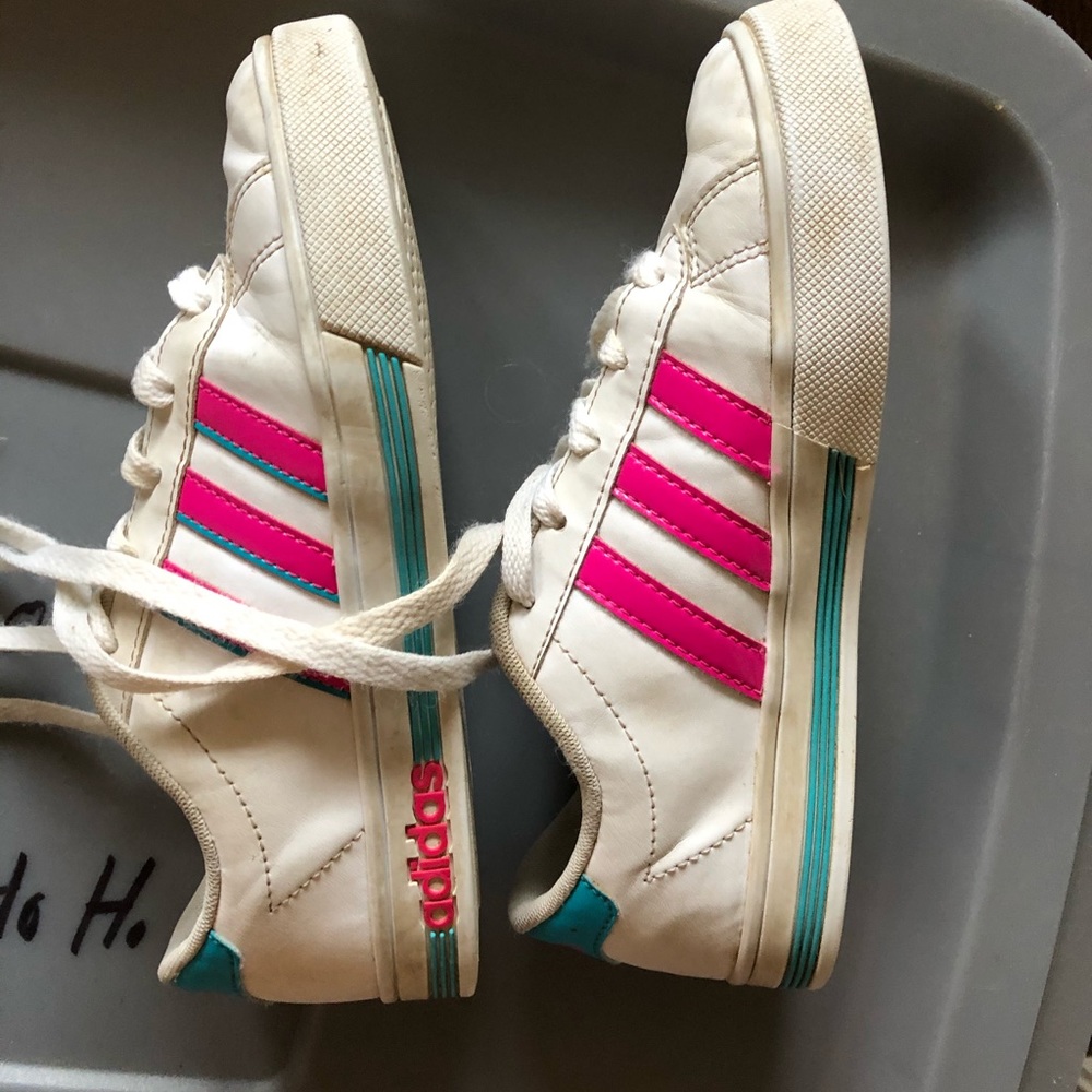 Adidas Girls size 4